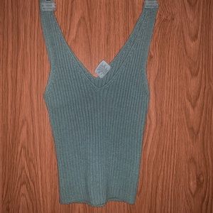 Full Tilt v-neck crop top